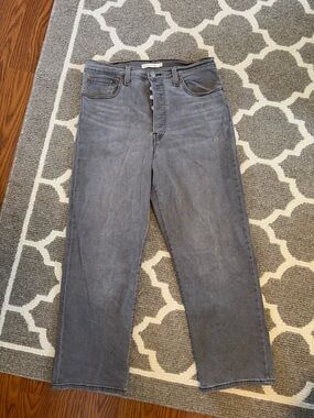 Levi’s Ribcage Straight Ankle size 31